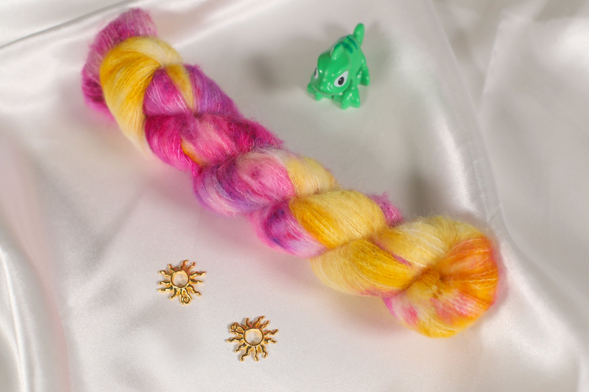 Tangled Glow - Inspired by Rapunzel – Poison Threads